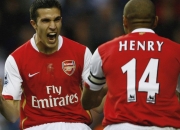 PG电子APP-小贾伦爆发引领雄鹿节奏，辽宁队如何应对攻防转换风暴？