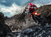 PG电子娱乐官网下载-北欧奇迹与罗马之魂，当挪威翻盘曼联，迪巴拉在欧冠半决赛接管比赛